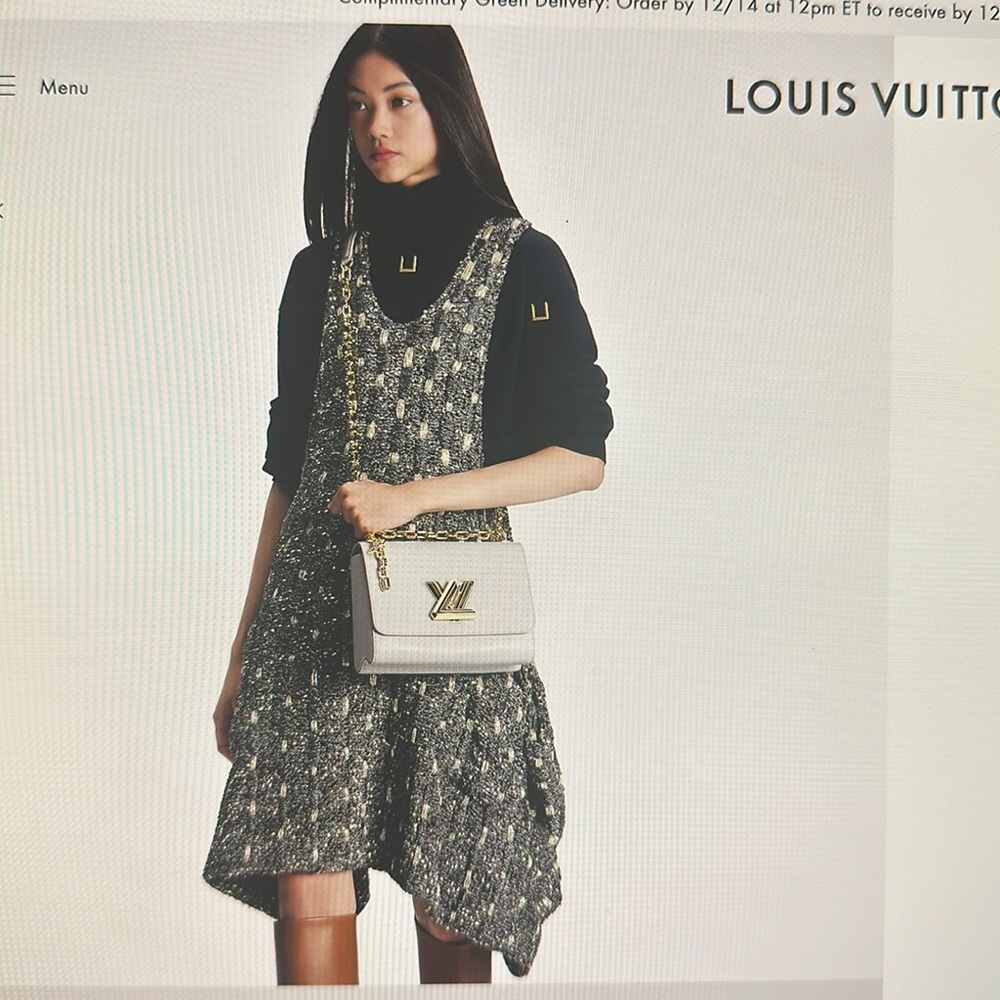Louis Vuitton Twist MM Shoulder and Cross Body Bag. In great condition. - Picture 9 of 17